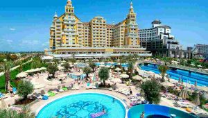 Khu nghỉ dưỡng Holiday Palace Resort & Casino