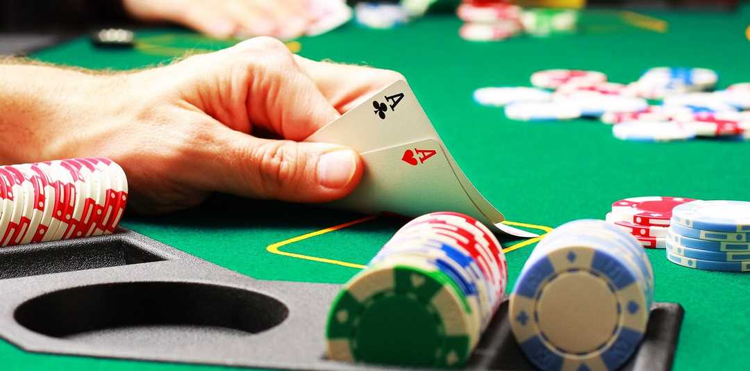 Poker thể hiện được khả năng tư duy của những anh tài thứ thiệt